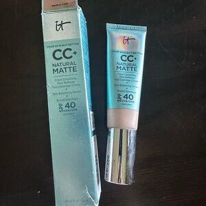 IT Cosmetics CC+ Natural Matte Cream SPF 40 - Medium Cool